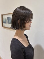 トリッカ シブヤ(TRICCA SHIBUYA)&nbsp;切りっぱなしボブ/外はね/顎ボブ/顔まわり