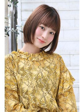 ロエナ(ROENA) 20代30代40代50代小顔カット黒髪ワンレンボブルフネビージュ前髪