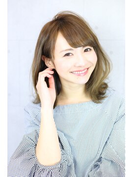 ラヴィエール 三郷中央(Laviere) 大人気ミディボブ外ハネスタイル☆