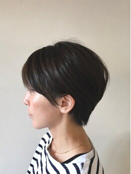 ヒスパニックヘアー hispanic HAIRの写真/トレンドを取り入れ、個性を活かしたスタイルをご提案♪お手入れしやすく、いつでもサロン帰り気分に◎