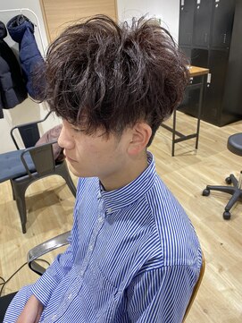 エイル 北堀江(Eir) 束感スパイラルアッシュ