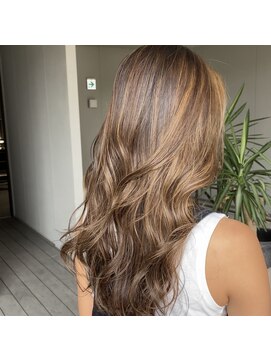 リバレッジ 広尾(Leverage) ヘルシー海外風ハイライト【広尾/恵比寿】担当:柴崎