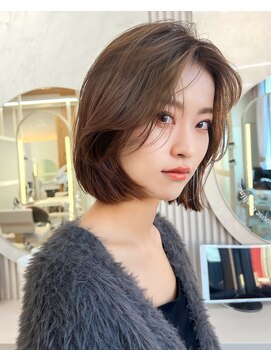 アフロートリノ(AFLOAT Leino) 【修】20代30代40代◎透明感カラー×韓国切りぱなしボブ