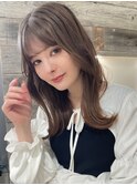 透明感アッシュベージュくびれヘア【肥田亜沙美】