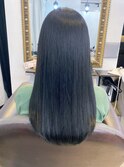 《GRANDLINE友田千栄》艶髪ダークブルースタイル　髪質改善