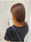 インナーカラーオレンジカラーイヤリングカラー外ハネミディアム