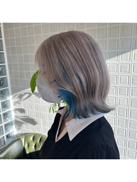 ボアップ 新居浜店(boappu) #インナーカラー #インナーブルー #ハイトーンカラー