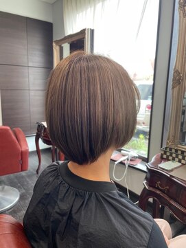 クロエ バイ ラヴィズム 新潟ビルボードプレイス2店(CLOE by LUVISM) ショートボブ×ブラウンベージュ