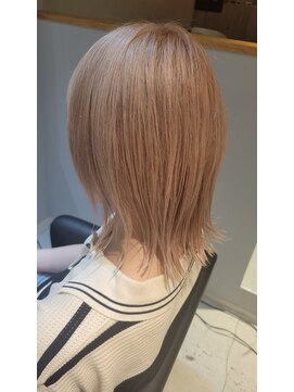 リリィ 北千住(Lily.) ホワイトピンクベージュ