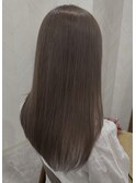 “ミルクティーグレージュ”