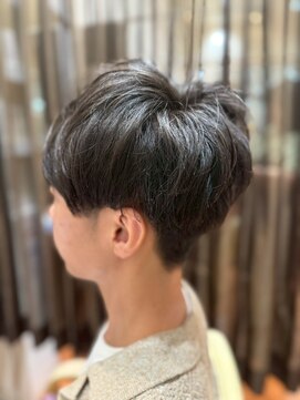 美容室ヒラトヤ 都南店 20代30代40代ナチュラル束感ショート フェザーカットマッシュ