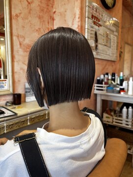 ジール(zeal) パツっとボブに隠れインナーカラー