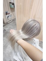 エン(eNN)&nbsp;ダブルカラー・シルバーカラー・髪質改善トリートメント