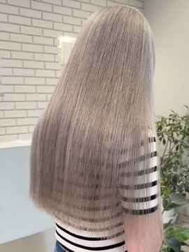 ダイアモンドリリー(Diamond Lily) ホワイトグレージュ