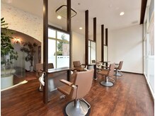 アボヘアー(Abo hair)の雰囲気(店内はブラウン調で木のぬくもりを感じていただけます◎)