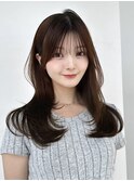 薄め前髪顔まわりレイヤーカットシースルーぱっつん前髪おくれ毛