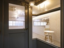 リリ(lili)の雰囲気（人気No. 1は認定店のみ限定「TOKIO HYPER トリートメント」）