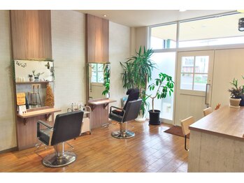 バタフライ(Butterfly)の写真/《アットホームな雰囲気×2席のみのプライベートサロン》シャンプーから仕上げまでオーナーStylistが担当◇