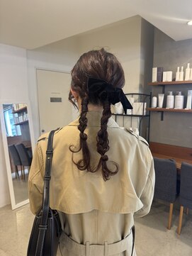 結婚式のお呼ばれに　大人かわいい編み下ろしヘア