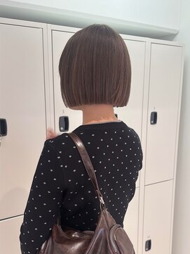 ロマリア ヒルズ 表参道 原宿(Lomalia HILLS) グレージュボブ[表参道/原宿/ダブルカラー/ケアブリーチ]