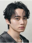 原宿ニュアンスパーマメンズカットセンターパートウルフ微分け