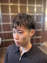 ビービードットコム/0084(BB.com/0084)&nbsp;"クセ毛"を活かしたツーブロックスタイル