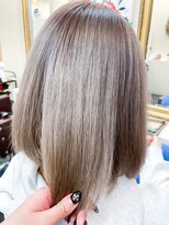 ミシェリー(misherry)&nbsp;イメチェンケアブリーチハイトーンミディアムグレージュ韓国風