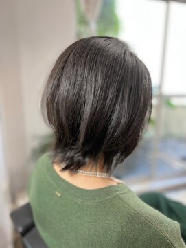 ツムグ 代官山店(TUMUGU) ★30代40代50代白髪ぼかしダークアッシュイメチェン外ハネミディ