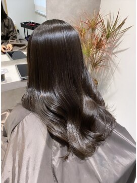 ワタトリ(waTatori) 髪質改善韓国風くびれヘア/オリーブグレー/ココアベージュ/黒髪