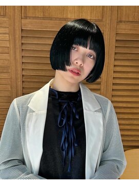ヤイエ(yiye) ボブ/ミニボブ/顔周りレイヤーカット/ショートボブ/外はねボブ