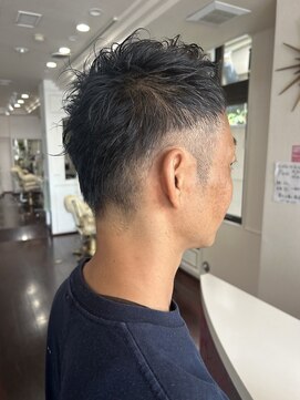 エマニエル(emanuel) モテ系ツーブロックショートスタイル