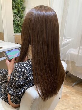 クレールイーエムエー(CLAIRE e.m.a) ストレートロング/艶髪/マロンブラウン