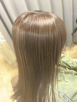 【自然に】細めベージュハイライト