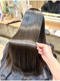 毎朝が楽になる！縮毛矯正で叶える艶髪ストレート★