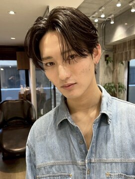 ファルベ(Farbe) 刈り上げセンターパートリバースセンターパートニュアンスパーマ