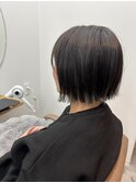 切りっぱなしショートボブ