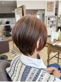 首元すっきり見えする丸みショート
