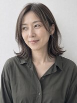 ヘイ 松本店(HEY)&nbsp;【HEY 松本】大人ミディアムレイヤー×白髪ぼかしハイライト