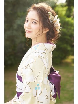 ヘアメイクサロンシャルメ(Hair Make Salon CHARMER) 浴衣☆大人シニヨンヘア☆ドライフラワーアクセ付き♪