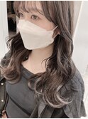 レイヤーで柔らかい印象に
