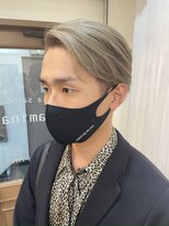 メンズ・ベージュカラー