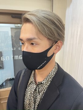 ヨナサン(Yona Saint) メンズ・ベージュカラー