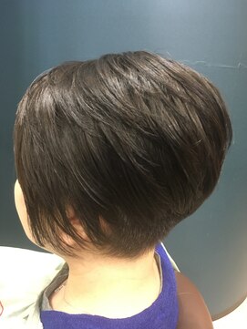 ヘアサロンアンドヘアメイクディー(hair salon hair make D) 仙台D  前下がりショートボブ×ひし形丸み×小顔軽やか縦長style