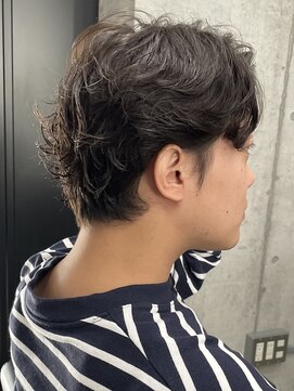 フイ 代々木(Hui) 波巻き/アップバング/ツーブロックマッシュ/束感ショート