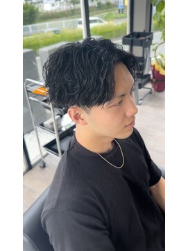 オーラ(AuRa) センターパート×ツイストスパイラル