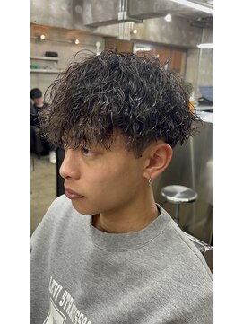 ロンドガルマン 名古屋(Lond GULLMAN) SEIYA指名　ツイスト強めツイスパ