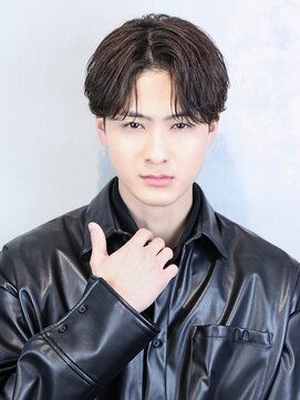 ザ サードヘアー 津田沼 (THE 3rd HAIR) 韓国ヘア ニュアンスパーマ センターパート