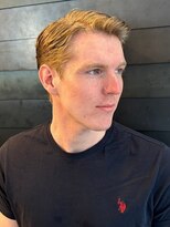 ディスイズバーバーフォース(THIS IS BARBER 4th)&nbsp;サイドパート ブロンド メンズショート アップバング ブリーチ