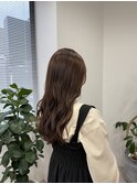 オリーブベージュ
