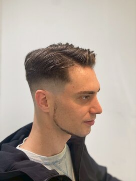 アース 常盤平店(HAIR & MAKE EARTH) フェード×クラシックショート